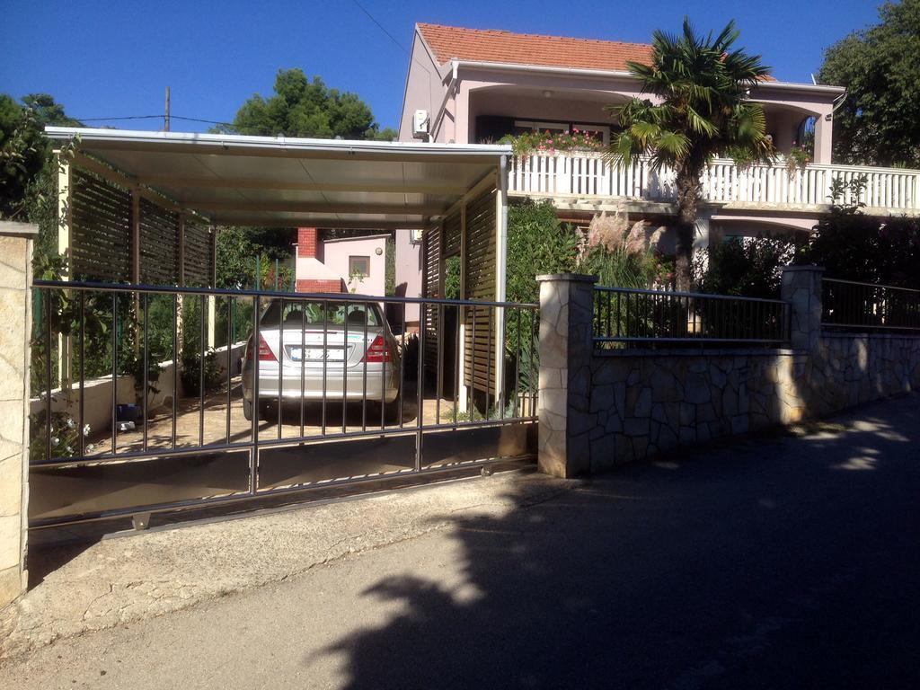 Apartment Pampas Sveti Filip i Jakov Rom bilde