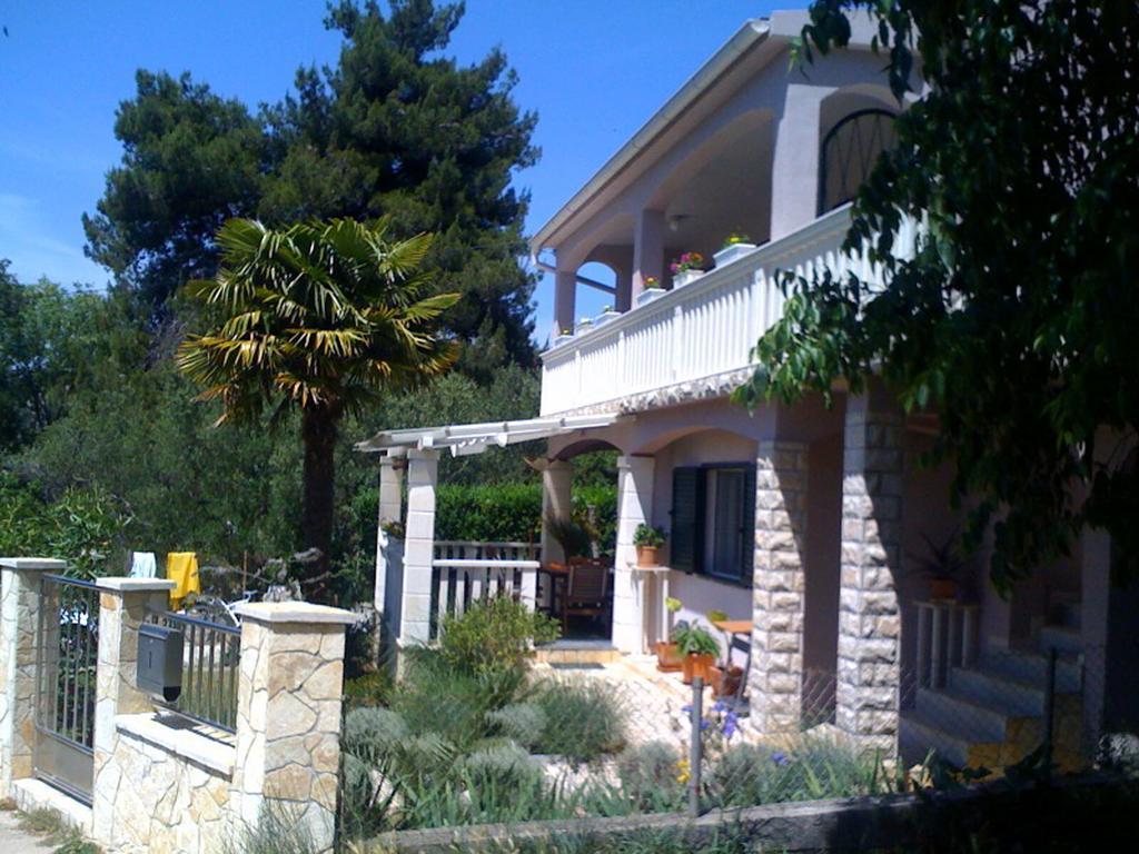 Apartment Pampas Sveti Filip i Jakov Rom bilde
